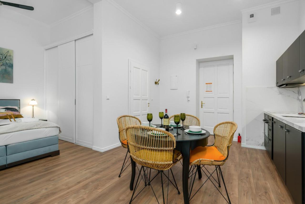 Deluxe Mtp Apartments Matejki By Noclegi Renters Poznan Dış mekan fotoğraf